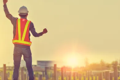 construction-worker-waving-746x419.png